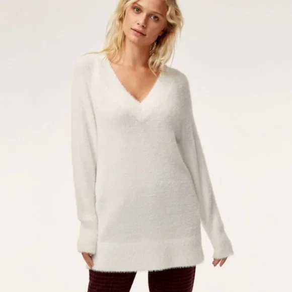 Aritzia Sunday Best Veruca Blue Chenille Sweater - XS - Picture 5 of 6